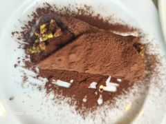 -景er The Balcony自助餐厅·北京东方君悦大酒店