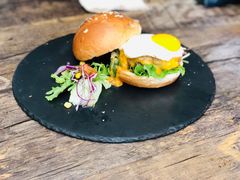 -HIGH FIVE哈福手工汉堡(桂林路店)