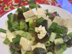 -闯关东东北农家菜(崂山石老人店)