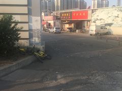 -何庄子阿米玛玛农产品批发市场