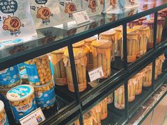 面包甜点陈列柜-爱纶蛋糕(山东路店)