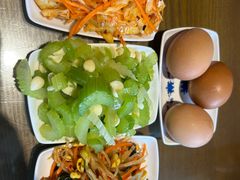 精美小菜-吾穆勒蓬灰牛肉面·清真(中海河山郡店)