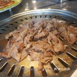 肉也嫩，服务员还帮忙烤