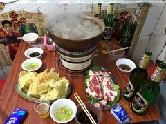 炭炉果鸡煲-威邵鸡煲(西华路总店)