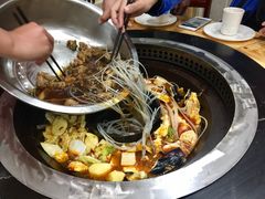 -粘豆包柴火铁锅炖