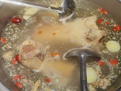 -玉林仔鲜牛老火锅(南宁港店)