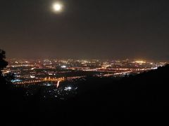 -鬼笑石后山停车场
