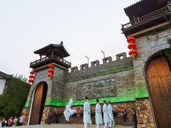 -茅山东方盐湖城景区