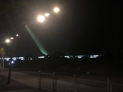 -南京眼步行桥