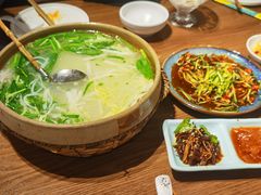 -金孔雀德宏傣味餐馆(魏公村店)