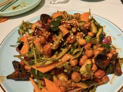 -嗨辣小聚·盘锦河蟹·海鲜烧烤龙虾(盘锦十年好店)
