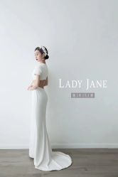 -Lady  Jane高端婚纱礼服馆