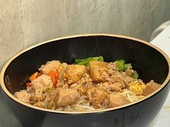 -两勺子一碗口水鸡拌面