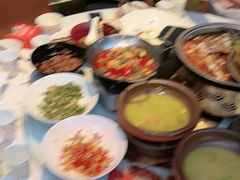 -阿瓦山寨·湘菜现炒·剁椒鱼头王(咸阳总店)