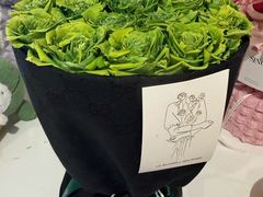 -蓝尊量贩(黄河路店)