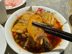 -忘情水鱼头·鲜鱼火锅(滨江中路店)