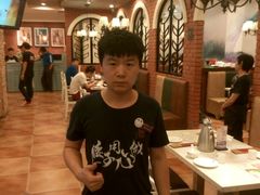 -闫府私房菜(经四路万达店)