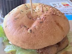 -必胜客(尹山湖歌林公园店)