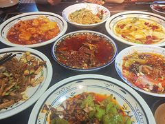 -蓝田九大碗民俗食府(蓝田店)