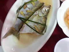 清蒸白鱼-天香楼