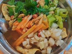 -柳州肥姨妈大骨螺蛳粉(东靖路店)