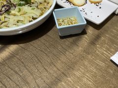 -东口码头·烧鸽子·鱼头泡饼·地方菜(金鹰悦城店)