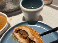 香煎牛肉饼-左庭右院鲜牛肉火锅(环球港店)
