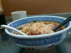 -牛壹品牛肉拉面(东风路店)
