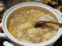 建水汽锅鸡小份-麦麦山云南菜(复地活力城店)