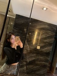 -HAIR CORNER