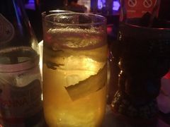 -TZ House音乐现场(来福士中心店)