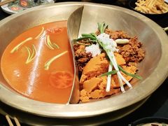 -沸炉重庆老火锅(军事博物馆店)