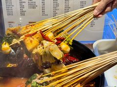 -签多多串串香火锅