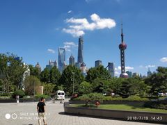 -白玉兰广场停车场