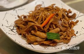 Bamboo Shoots Stir-Fried with Pork Belly