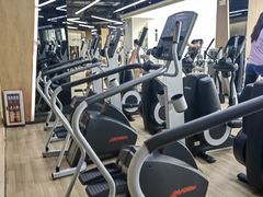 -威克健身游泳(万菱汇店)