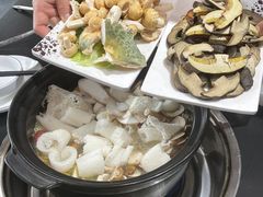 -野菌皇海景野生菌火锅(滨海大道店)