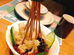 钵钵鸡-临界音乐酒馆·小龙虾·江湖菜(华熙LIVE·鱼洞店)