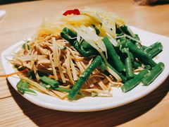 -味绝西面