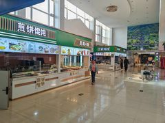 -窦店服务区-停车场