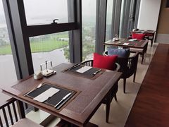 靠窗位-绿城玫瑰园酒店-遇见19楼餐厅(舟山绿城玫瑰园酒店店)