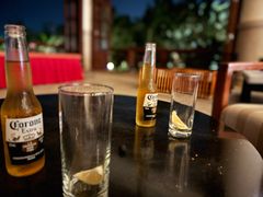 -亚龙湾喜来登·美景台大堂吧