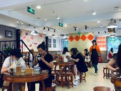 大堂-捷信牛奶甜品世家(五道口店)