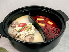 鸳鸯筒骨砂锅-小骨煲金华砂锅(转塘金街美地店)