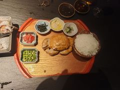 -蟹犇前•帝王蟹雪蟹(陆家嘴店)