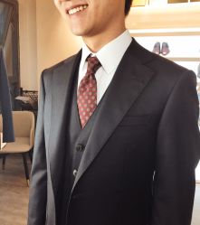 点击看大图 -优刻西服西装定制(金轮国际广场店)