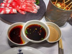 -红鼎豆捞·非遗鲍皇汤火锅(宝丰路店)