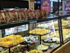 面包甜点陈列柜-味多美(民星路店)