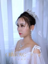 -AMOR艾沫婚纱奢品荟(设计师勒泰店)
