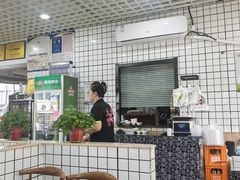 -八两八金·莱芜特色炒鸡(市南漳浦路店)